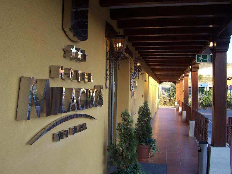 Hotel Milagros Rio Riaza Exterior photo